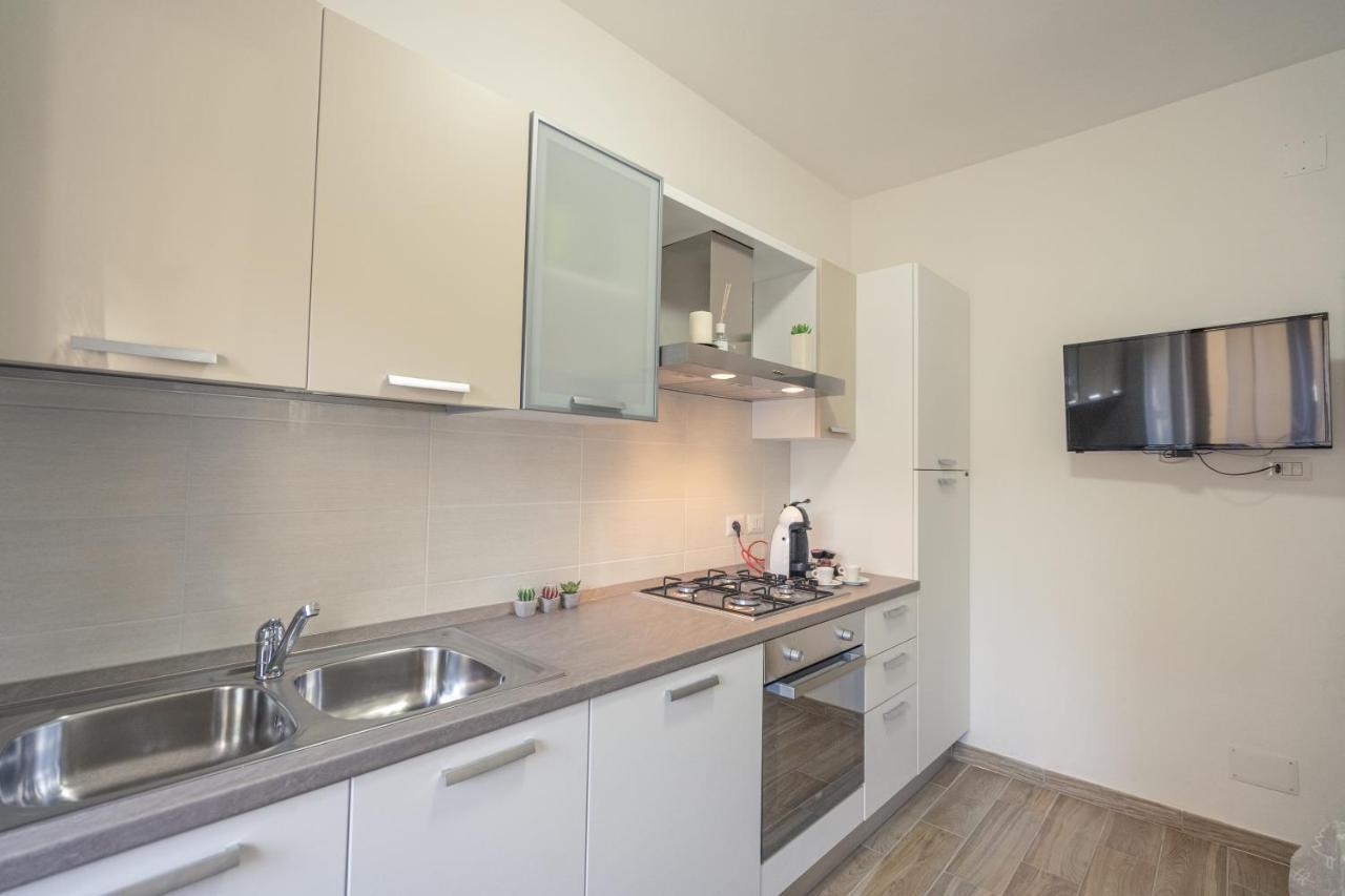Apartment Lungomare 2 Minuti A Piedi Dalla Rosaria House